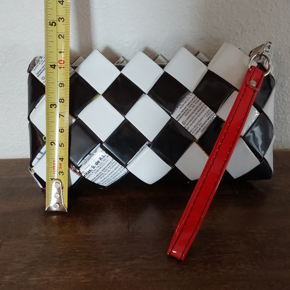 Nahui Ollin Candy Wrapper Zipper Closure Purse - Picture 2 of 7